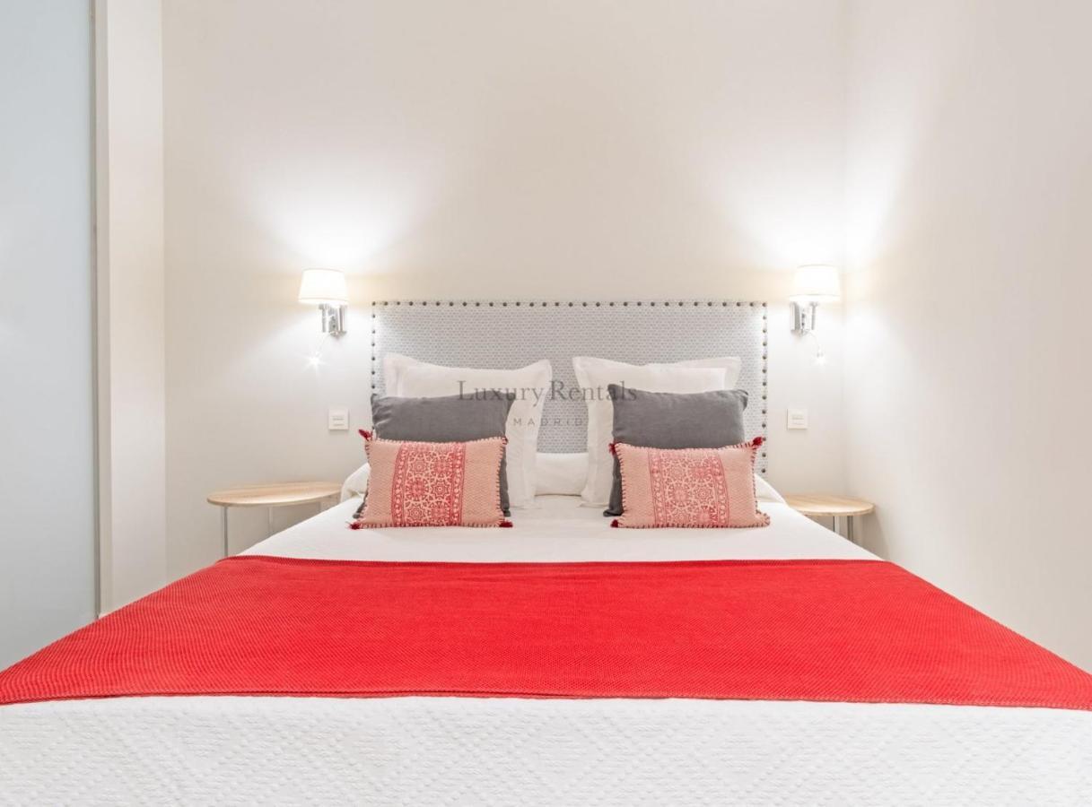 Experience The Best Of Madrid! Gran Via Apartment For 6, Comfort And Style In The Heart Of Chueca III Kültér fotó
